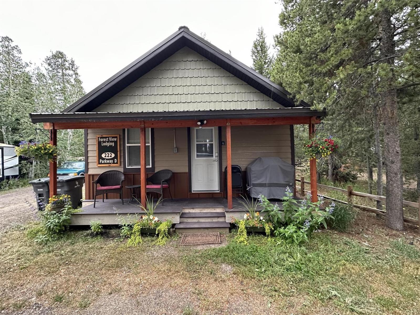Forest View Cabin Уест Йелоустоун Екстериор снимка